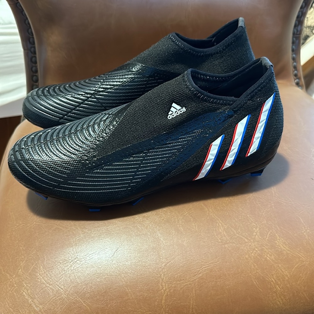 NEW Adidas Predator Edge Soccer Cleats Unisex